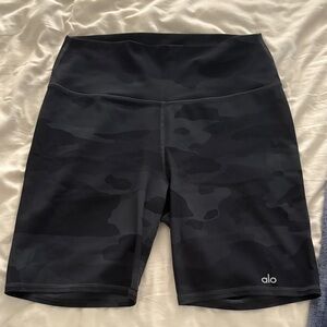 Alo 7” Airbrush High Waist Biker Short